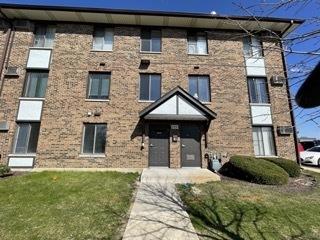 225 Gregory St #2, Aurora, IL 60504 photo 2