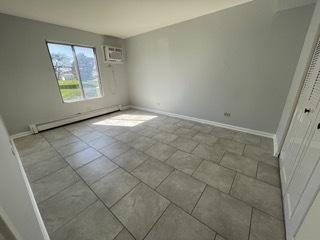 225 Gregory St #2, Aurora, IL 60504 photo 4