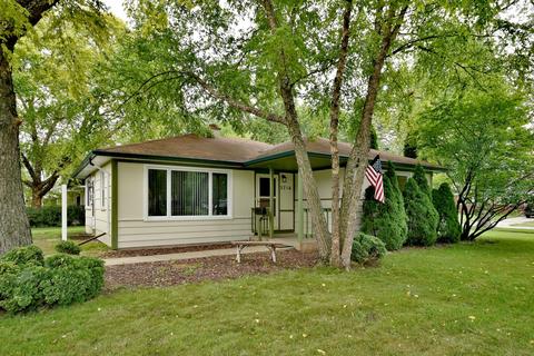 3716 Dove St, Rolling Meadows, IL 60008 photo 1