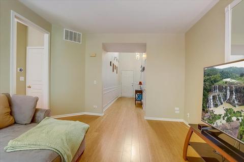 2719 Bay View Cir, Algonquin, IL 60102 photo 7