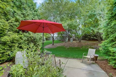 2719 Bay View Cir, Algonquin, IL 60102 photo 2