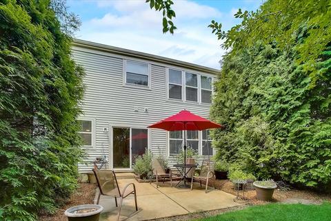 2719 Bay View Cir, Algonquin, IL 60102 photo 4