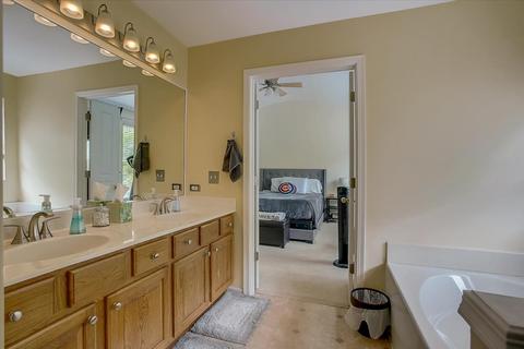 2719 Bay View Cir, Algonquin, IL 60102 photo 26