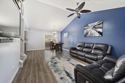 5751 Emerald Pointe Dr, Plainfield, IL 60586 photo 9