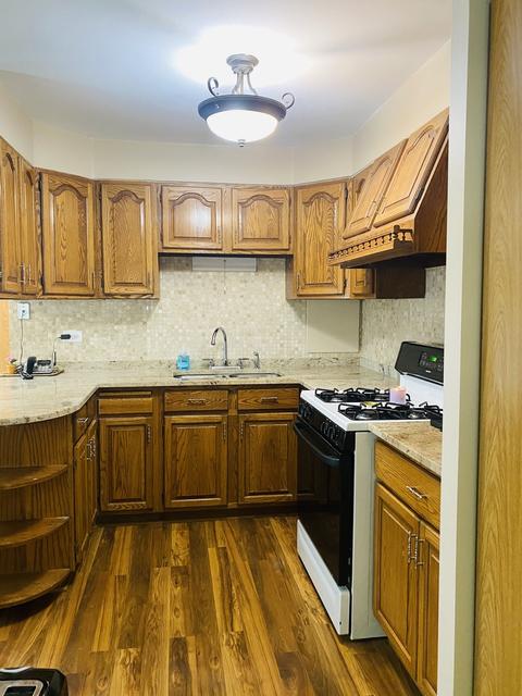 8930 Fairlane Dr, Bridgeview, IL 60455 photo 12