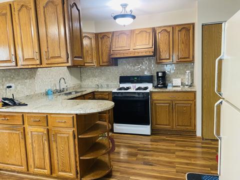 8930 Fairlane Dr, Bridgeview, IL 60455 photo 13