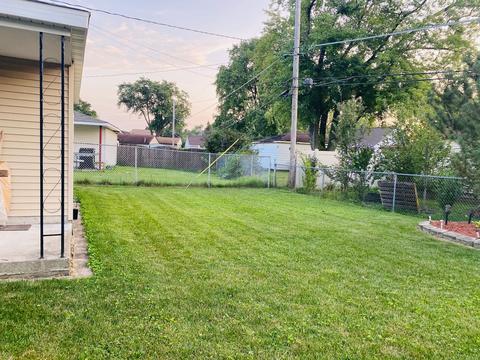 8930 Fairlane Dr, Bridgeview, IL 60455 photo 6
