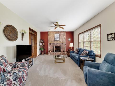 254 Westhaven Cir, Geneva, IL 60134 photo 2