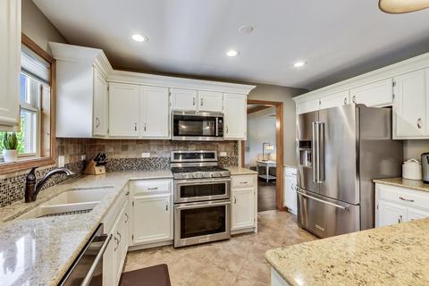 24962 Diana Ct, Plainfield, IL 60544 photo 2