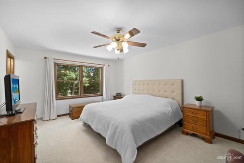 833 Brighton Dr, Wheaton, IL 60189 photo 15