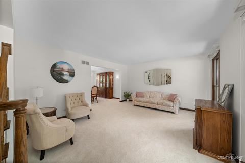 833 Brighton Dr, Wheaton, IL 60189 photo 4