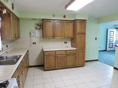 7739 S Ferdinand Ave, Bridgeview, IL 60455 photo 10