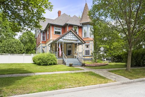 426 E Main St, Morris, IL 60450 photo 1