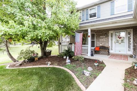 1120 N Harrison St, Algonquin, IL 60102 photo 2