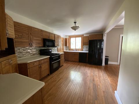 1225 E Washington St, Bloomington, IL 61701 photo 11