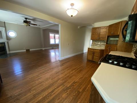 1225 E Washington St, Bloomington, IL 61701 photo 13