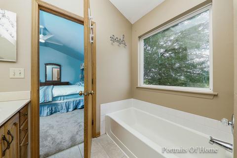2055 Westridge Blvd, Bartlett, IL 60103 photo 18