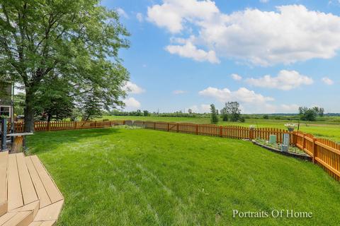 2055 Westridge Blvd, Bartlett, IL 60103 photo 2