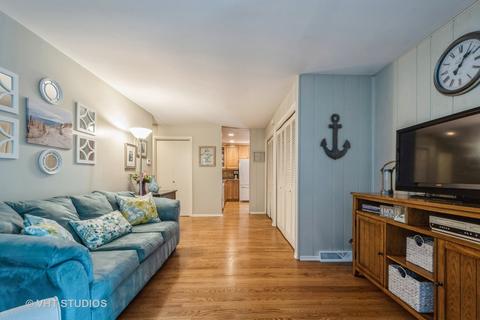 933 Beverly Dr, Wheeling, IL 60090 photo 12