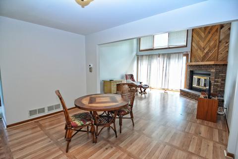 2031 Monday Dr, Elgin, IL 60123 photo 6