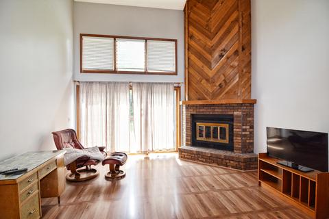 2031 Monday Dr, Elgin, IL 60123 photo 4