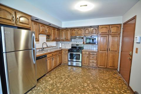 2031 Monday Dr, Elgin, IL 60123 photo 7