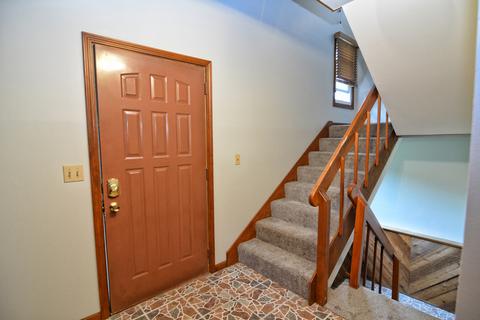 2031 Monday Dr, Elgin, IL 60123 photo 2