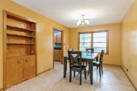 455 N Commonwealth Ave, Elgin, IL 60123 photo 9