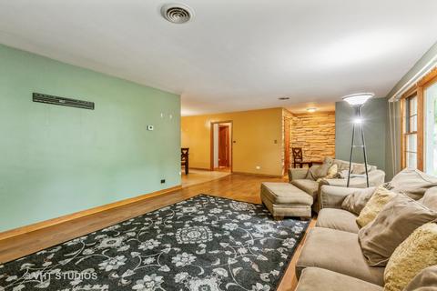 455 N Commonwealth Ave, Elgin, IL 60123 photo 7