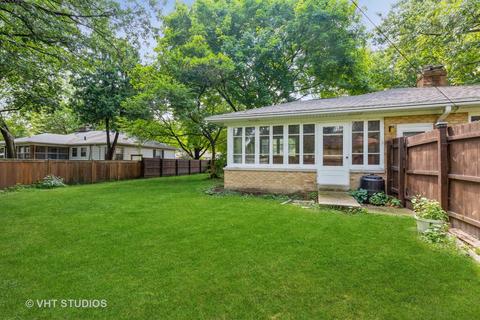 455 N Commonwealth Ave, Elgin, IL 60123 photo 3