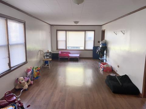 521 E 144th Pl, Dolton, IL 60419 photo 3