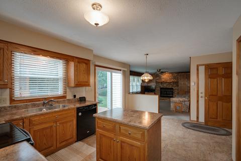 1209 Kenneth Dr, Bloomington, IL 61704 photo 14