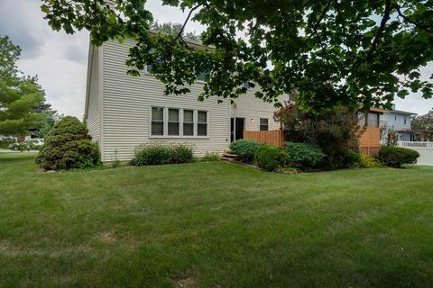 1209 Kenneth Dr, Bloomington, IL 61704 photo 4