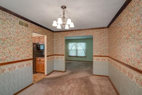 1209 Kenneth Dr, Bloomington, IL 61704 photo 12