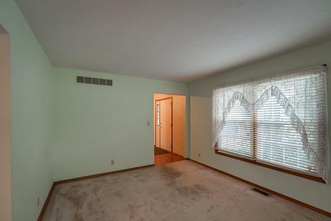 1209 Kenneth Dr, Bloomington, IL 61704 photo 9