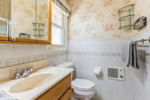 15 Jan Ave, Kankakee, IL 60901 photo 4