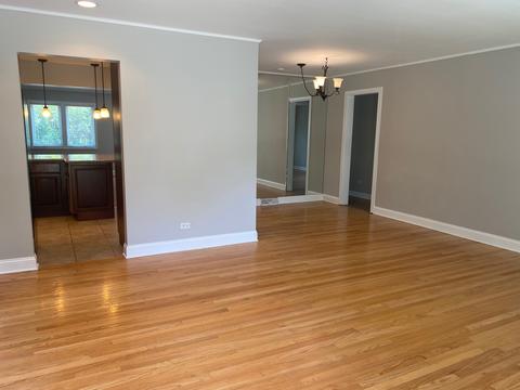 1009 Dell Rd, Northbrook, IL 60062 photo 2
