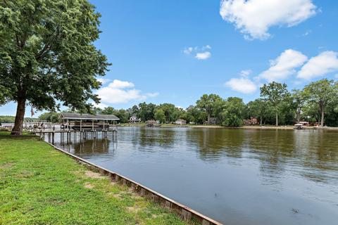 2405 S Riverview Dr, Holiday Hills, IL 60051 photo 16