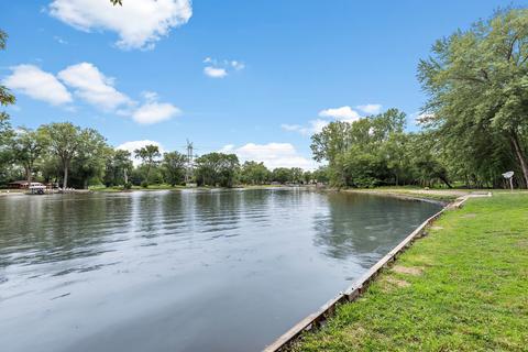 2405 S Riverview Dr, Holiday Hills, IL 60051 photo 17