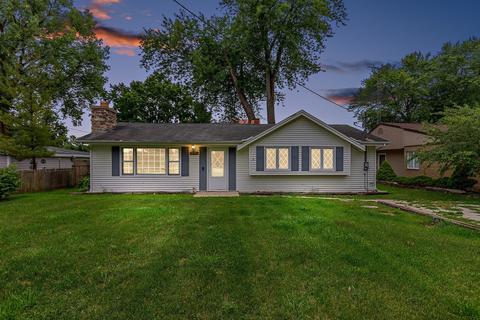 2405 S Riverview Dr, Holiday Hills, IL 60051 photo 2