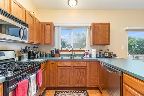 2704 Sierra Ave, Plainfield, IL 60586 photo 4