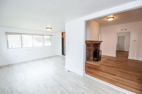 407 S Yates Ave, Kankakee, IL 60901 photo 4