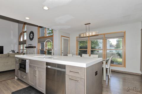 2011 Dorchester Ave, Algonquin, IL 60102 photo 9