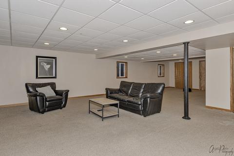 2011 Dorchester Ave, Algonquin, IL 60102 photo 32