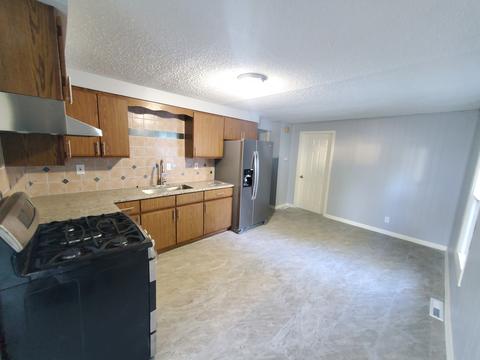 207 E Park St, Plano, IL 60545 photo 3