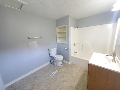 207 E Park St, Plano, IL 60545 photo 11