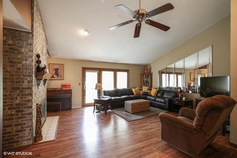 1667 185th St, Lansing, IL 60438 photo 3