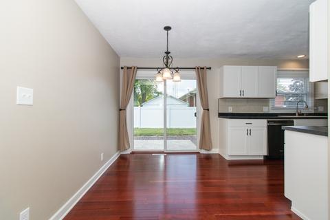 402 E Summit St, Normal, IL 61761 photo 7