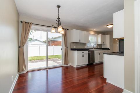 402 E Summit St, Normal, IL 61761 photo 6