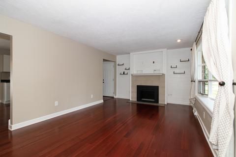 402 E Summit St, Normal, IL 61761 photo 2